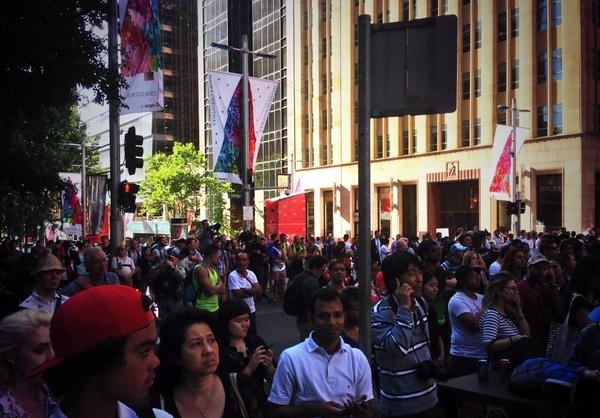 گروگان‌گیری در سیدنی با پرچم داعش +تصاویر