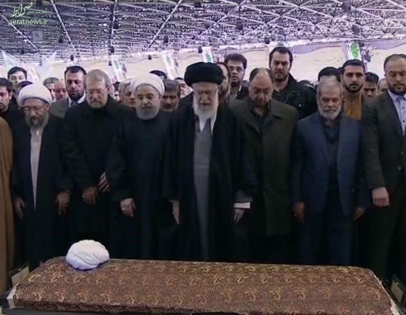 پوشش زنده/ اقامه نماز بر پیکر هاشمی رفسنجانی به پایان رسید/وداع رهبر انقلاب با یار دیرین/آغاز تشییع پیکر +تصاویر