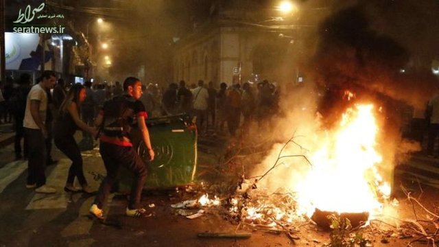 معترضان کنگره پاراگوئه را آتش زدند +عکس