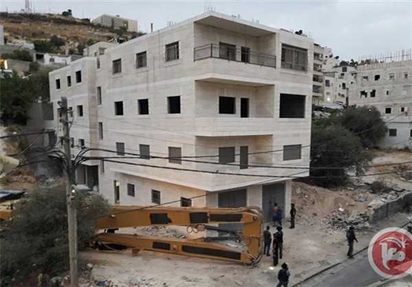 اسراییل بدون هشدار قبلی یک آپارتمان 4 طبقه را تخریب کرد +عکس