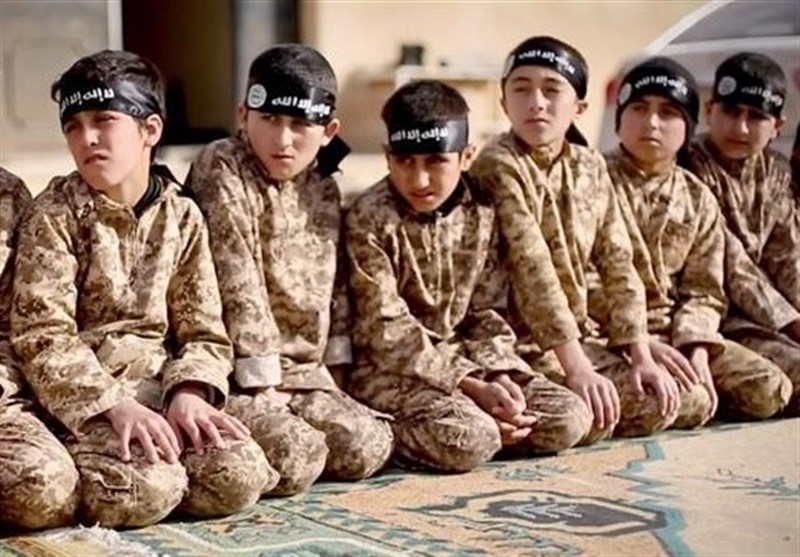 داعش چگونه کودکان انتحاری تربیت می‌کرد؟ +تصاویر