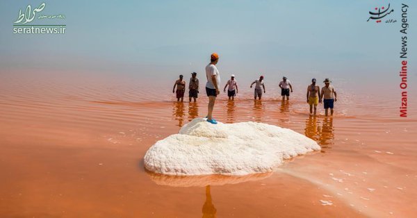 دریاچه ارومیه در خطر+عکس
