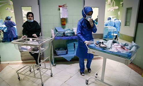 صف اتاق عمل زایمان برای تولد نوزاد در 97/7/7