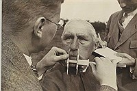 عکس/ ابزاری برای آریایی سنجی