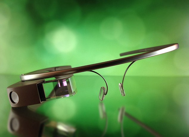 رقیب هوشمند عینک گوگل +عکس