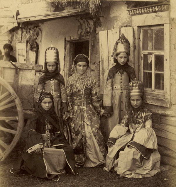 عکس/ دختران قفقازی 100 سال پیش