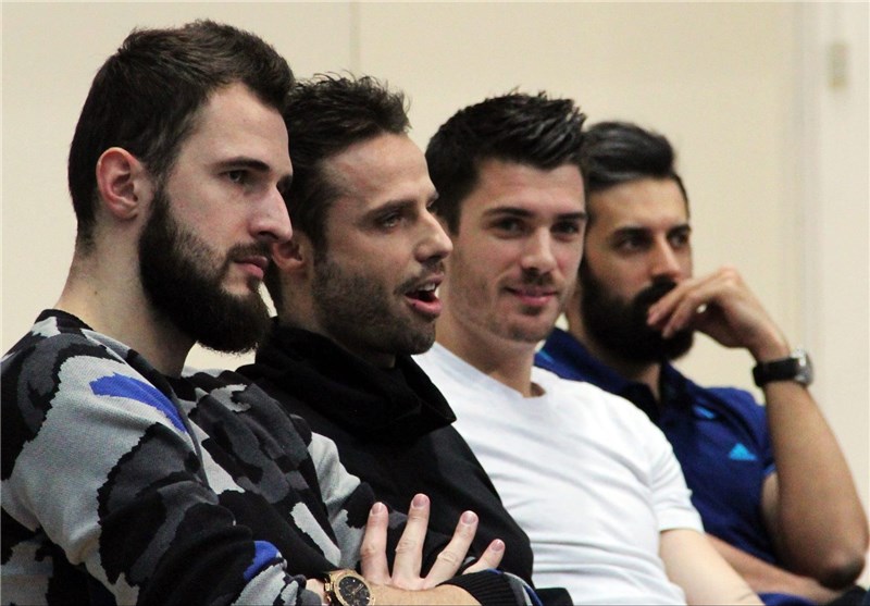 عکس/ اولین حضور معروف روی نیمکت زنیت عکس/ اولین حضور معروف روی نیمکت زنیت