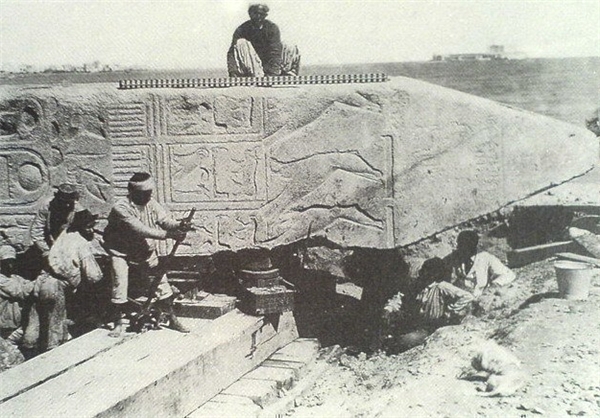 سرگذشت عجیب مجسمه تاریخی +عکس