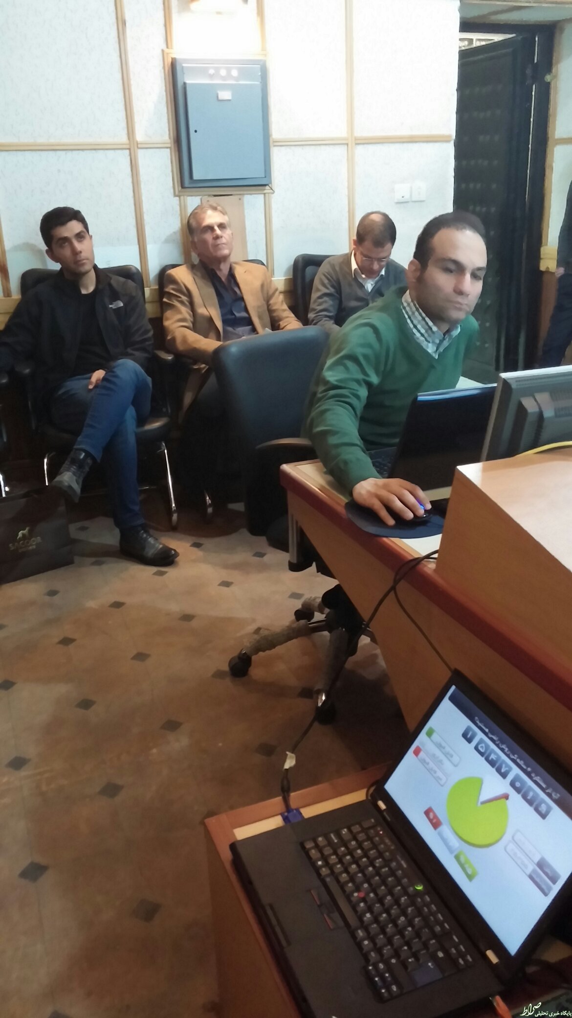 عکس/ کی‌روش در پشت‌ صحنه نود