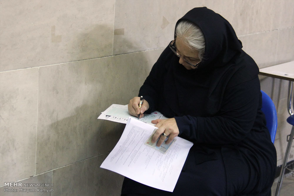 عکس/ داوطلب مسن کارشناسی ارشد