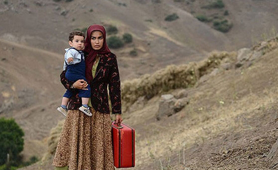 تصاویری از ۷۰ سال رنج یک زن ایرانی