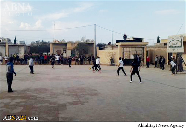 عکس/ مسابقه فوتبال بین دوگروه تروریستی عکس/ مسابقه فوتبال بین دوگروه تروریستی