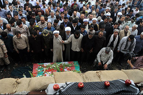 تصاویر/شییع پیکر دو شهید گمنام در تهران