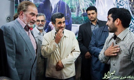 عکس/همراهان احمدی نژاد در مشهد