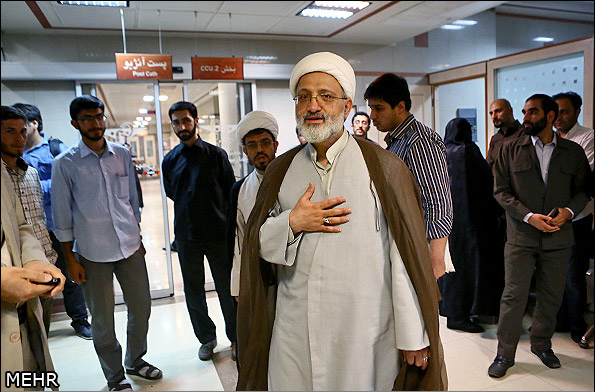 تصاویر/عیادت مسئولان از آیتالله مهدوی کنی تصاویر/عیادت مسئولان از آیتالله مهدوی کنی