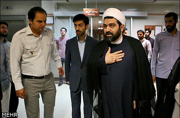 تصاویر/عیادت مسئولان از آیتالله مهدوی کنی تصاویر/عیادت مسئولان از آیتالله مهدوی کنی