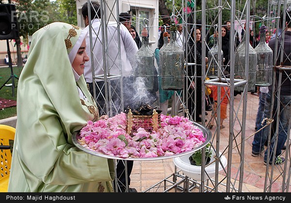 تصاویر/ جشنواره گل و گلاب