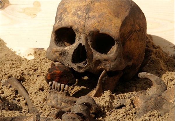 کشف دو اسکلت مشکوک+عکس