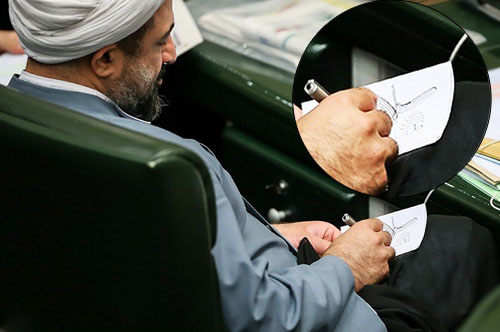 عکس/نقاشی کردن رسایی در مجلس! عکس/نقاشی کردن رسایی در مجلس!