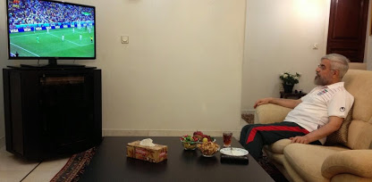 عکس/ روحانی در حال تماشای بازی ایران و نیجریه عکس/ روحانی در حال تماشای بازی ایران و نیجریه