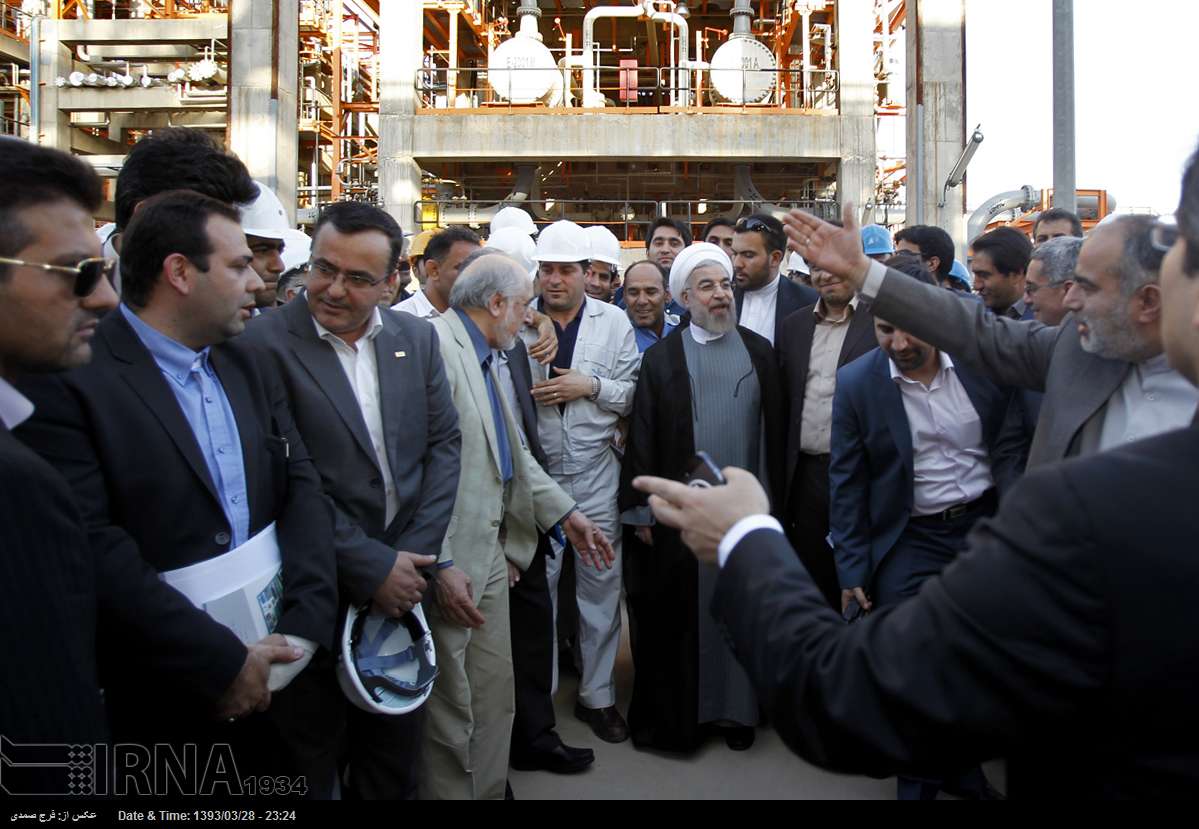 تصاویر/بازدید روحانی از شرکت پتروشیمی