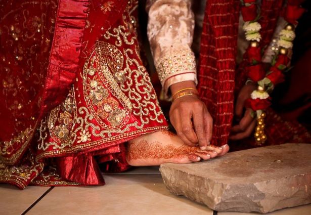رسوم عجیب ازدواج در جهان + تصاویر