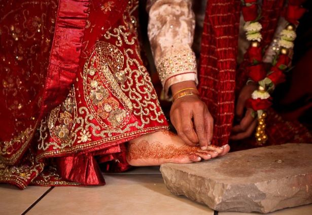 رسوم عجیب ازدواج در جهان + تصاویر رسوم عجیب ازدواج در جهان + تصاویر