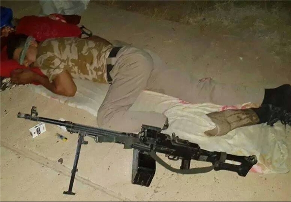 عراقی که با یک پا با داعش می جنگد+عکس