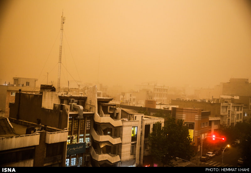 تهران در گرد و غبار
