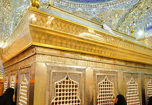 مزارسفیر امام حسین(ع) در کوفه+تصاویر مزارسفیر امام حسین(ع) در کوفه+تصاویر