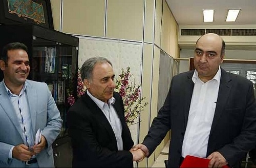 عکس/ آشتیکنان زورکی در پرسپولیس عکس/ آشتیکنان زورکی در پرسپولیس