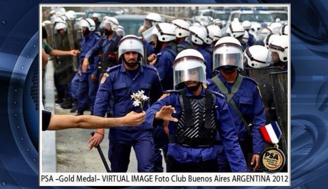 به خاطر اين عكس يك عكاس، برهنه شكنجه شد