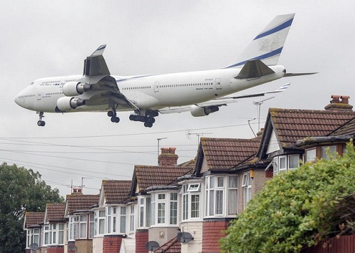عکس/ فرود رعب آور هواپیمای مسافربری