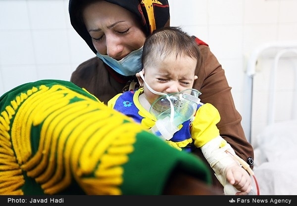 اشک و لبخندهای کودکانه به هدیه امام رضا(ع) +تصاویر اشک و لبخندهای کودکانه به هدیه امام رضا(ع) +تصاویر