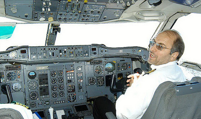 عکس/ قالی‌باف کاپیتان تیم لیگ‌برتری‌ شد!