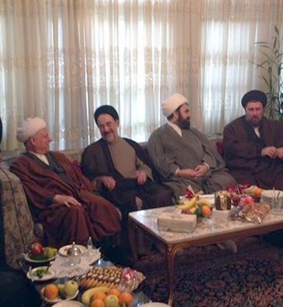 اعتراض شدید آیتالله روحانی درباره ازدواج نوهاش با نوه هاشمی+تصاویر اعتراض شدید آیتالله روحانی درباره ازدواج نوهاش با نوه هاشمی+تصاویر