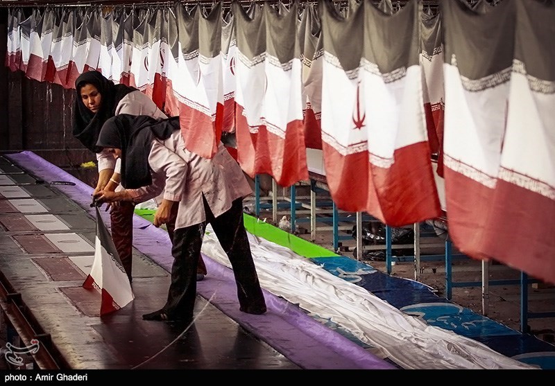 عکس/ کارگاه تولید پرچم ایران