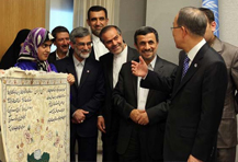 هدیه احمدینژاد به بانکیمون از کیسه خلیفه بود؟ هدیه احمدینژاد به بانکیمون از کیسه خلیفه بود؟