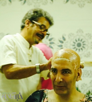 عکس/ بهنام تشکر زیر دست گریمور 