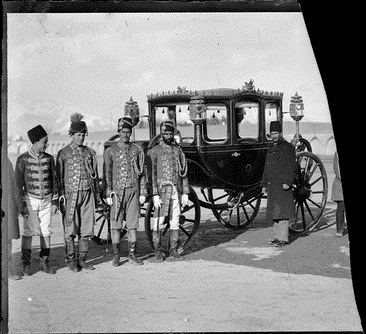 عکس/ کالسکه داران ناصرالدین شاه