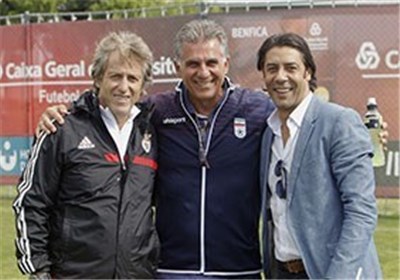 عکس یادگاری کی‌روش با کاستا و خسوس