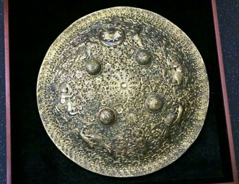 هدیه پوتین به روحانی چه بود؟ +عکس هدیه پوتین به روحانی چه بود؟ +عکس