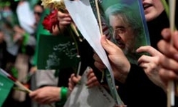 چشمان بسته وزارت ارشاد برای حضور فتنه گران +تصاویر