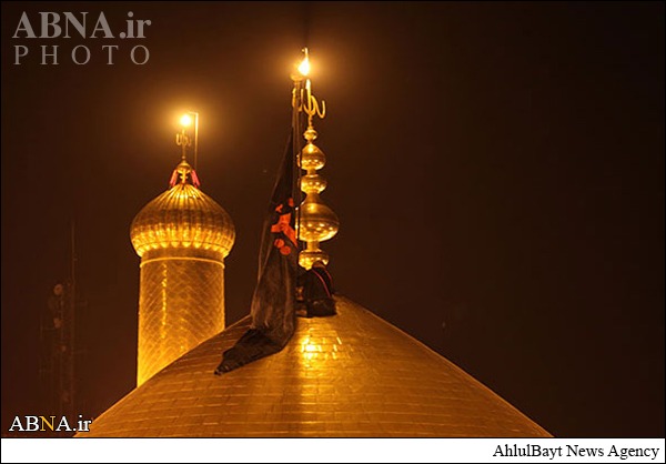 تعویض پرچم گنبد امام حسین(ع) +تصاویر تعویض پرچم گنبد امام حسین(ع) +تصاویر