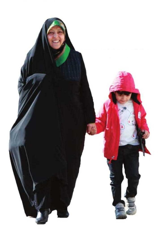 عکس/ خانم ابتکار و نوه اش