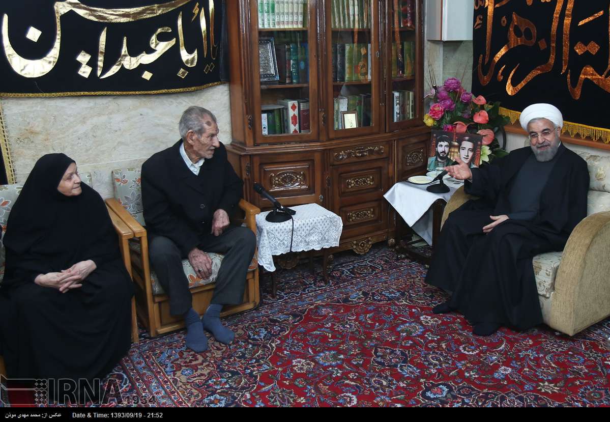 تصاویر/دیدار روحانی با خانواده شهدا