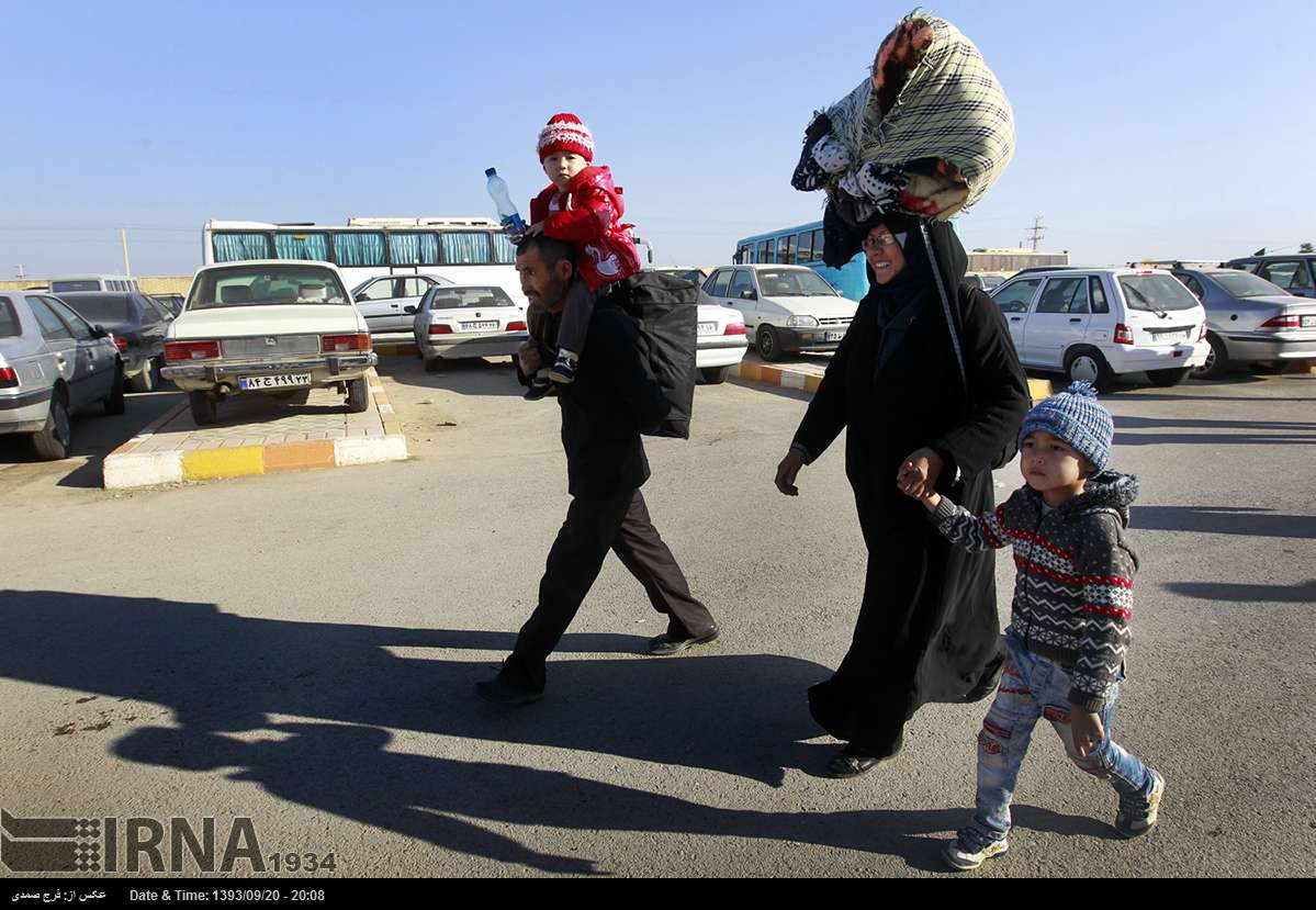 تصاویر/ زائران کربلا در مرز مهران
