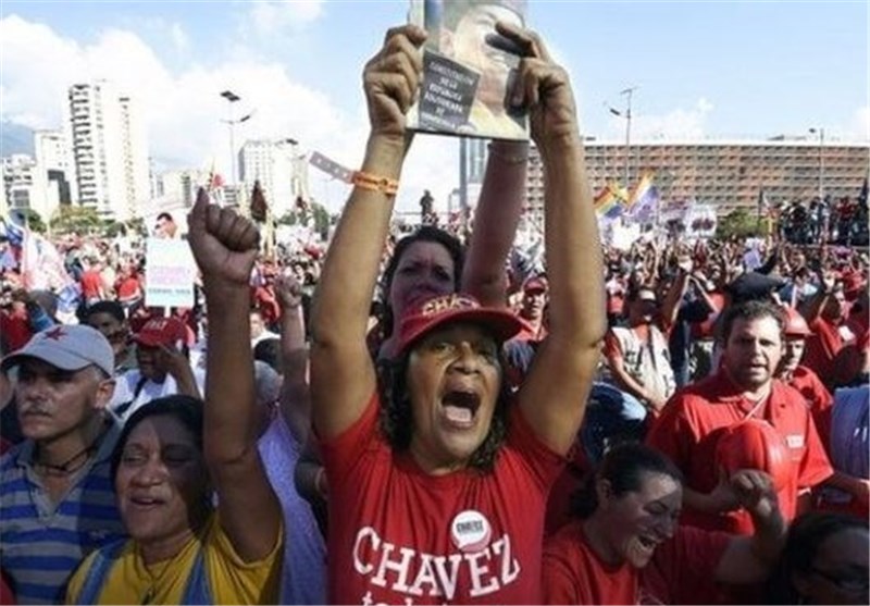 راهپیمایی هواداران مادورو علیه مصوبه سنای آمریکا +تصاویر