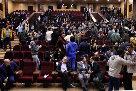 ضرب و شتم دانشجویان پس از اعتراض به قرائت پیام خاتمی