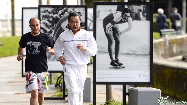 عکس/ دویدن وزیر خارجه چین در لوزان